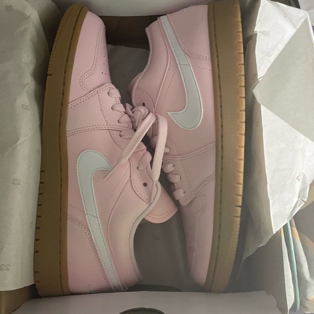 Jordan 1 low